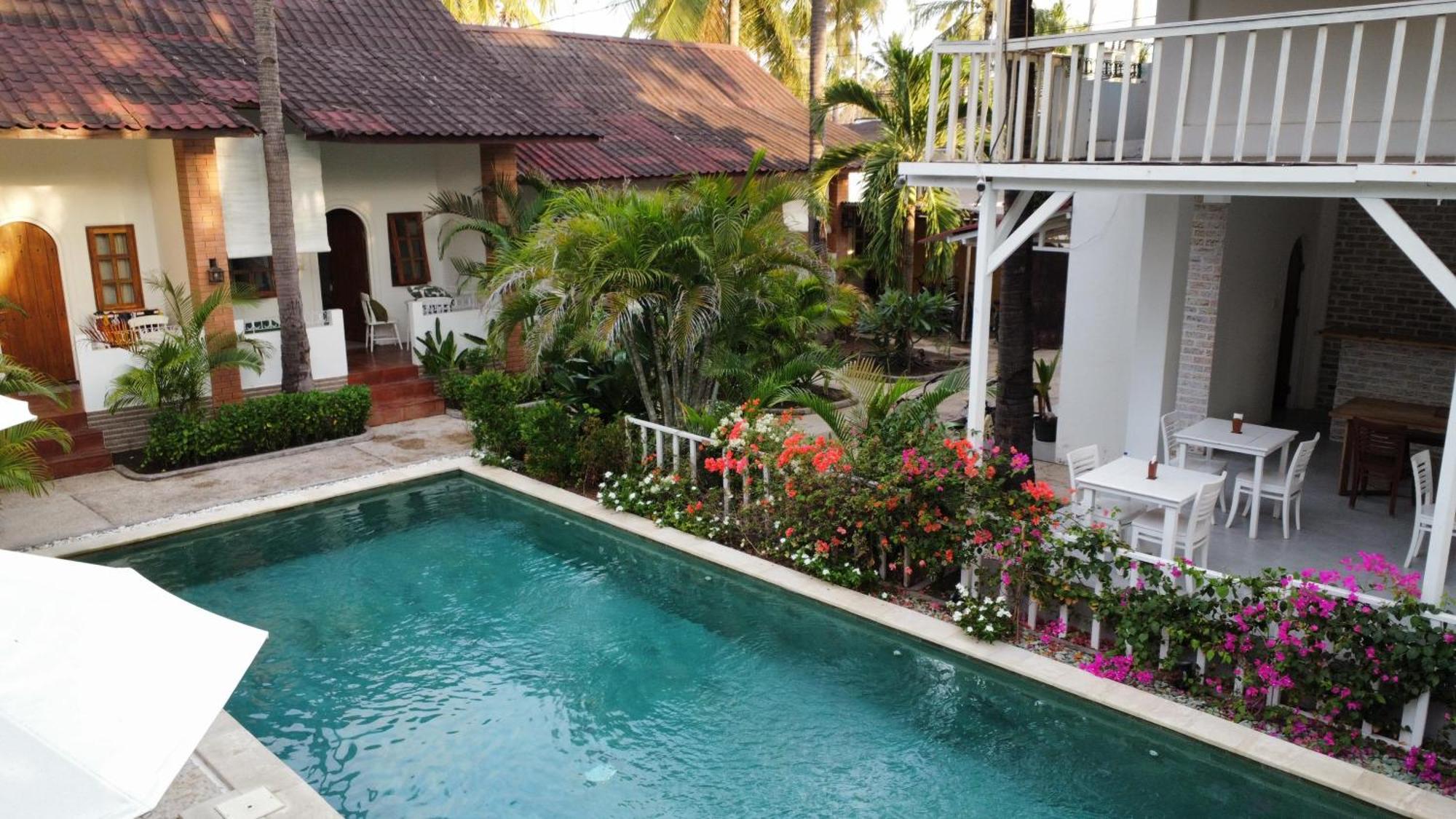 White Coconut Resort Gili Trawangan Exterior foto